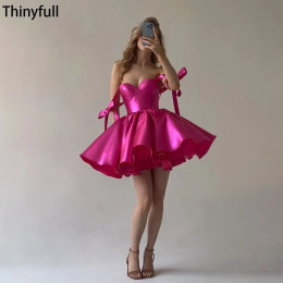 Thinyfull Rose Red A Line Мини-платья для выпускного вечера Милая без рукавов на шнуровке Атласные платья Выпускное коктейльное платье по индивидуальному заказу