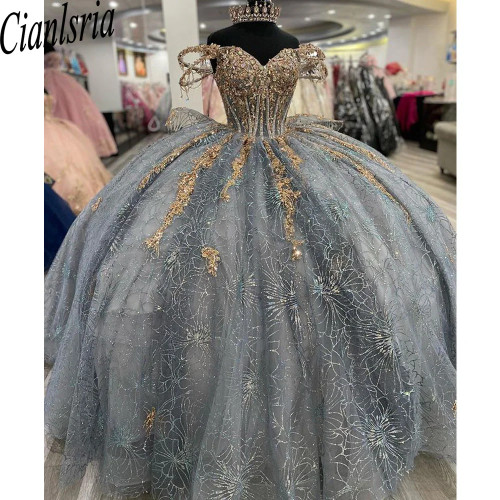 Блестящие серые платья принцессы Quinceanera, бальное платье с открытыми плечами, блестящие аппликации, кружевные кристаллы, бусины, тюлевое милое платье 15th