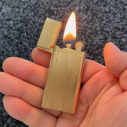 Новинка, тонкая портативная металлическая керосиновая зажигалка с открытым огнем, индивидуальная и креативная зажигалка, маленькие инструменты и подарки, оптовая продажа