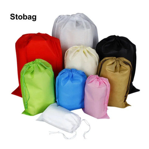 Нетканые Сумки на шнурке StoBag, 40 шт., упаковка для одежды, хранение, карманная обувь для путешествий, обычный логотип (дополнительно)