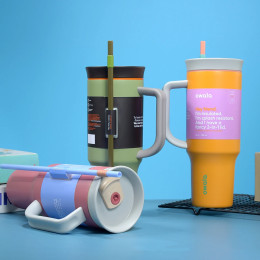 НОВАЯ двухслойная вакуумная изолированная чашка Owala, автомобильная чашка на 40 унций, чашка для занятий спортом на открытом воздухе и фитнесом, чашка для напитков, автомобильная соломенная чашка для горячей и холодной воды