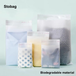 StoBag 100 шт. биоразлагаемый матовый белый самоклеящийся пакет, упаковка для одежды и рубашек, герметичный многоразовый пакет, экологически чистый