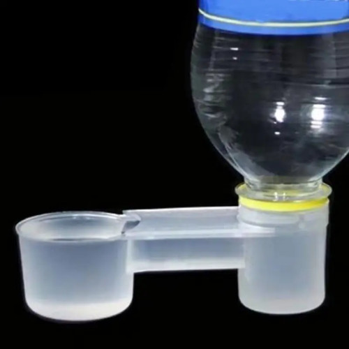 Пластиковая поилка для домашних животных, поилка для птиц, бутылка для воды, чашка для кошек, курицы, голубя, попугая, хомяка, двойная насадка, направляющая для воды для семейного сада