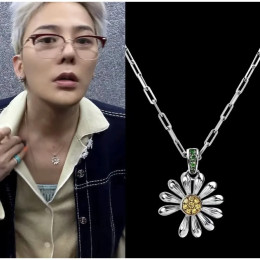 880818 Ожерелье в стиле GD Kpop Hot Idol G-DRAGON Официальное ожерелье в одном стиле 2025 Новое ожерелье с бриллиантовой инкрустацией в виде ромашки