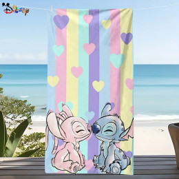 Пляжное полотенце Disney Lilo&Stitch: разноцветные сердечки и милые персонажи. Подходит для полотенец, банных полотенец, пляжных полотенец, подарков.