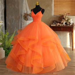 Новые оранжевые платья Quinceanera в стиле бохо по индивидуальному заказу для вечеринки, роскошное бальное платье с v-образным вырезом, модное классическое платье для выпускного вечера на бретельках